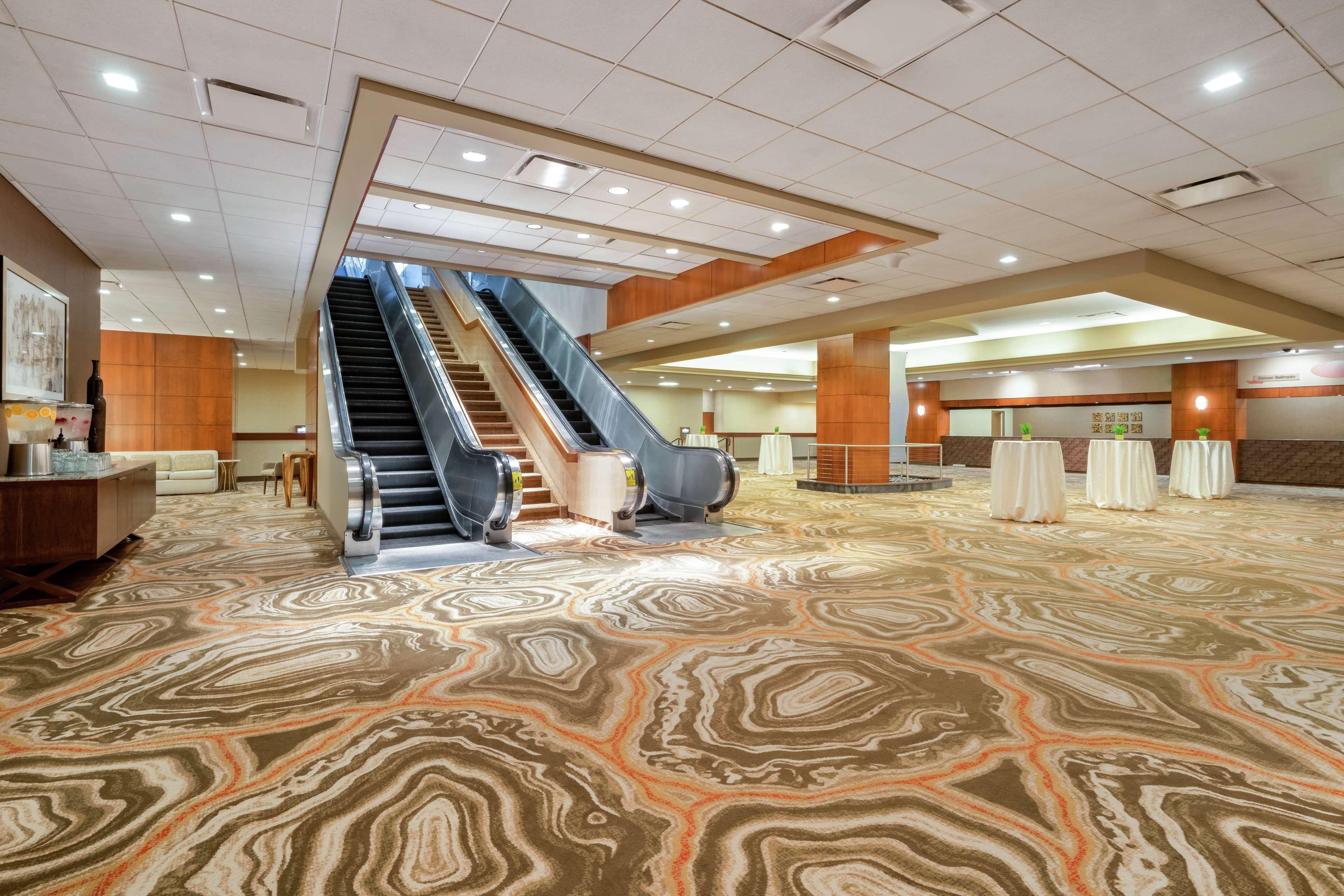Hilton Denver City Center Bagian luar foto