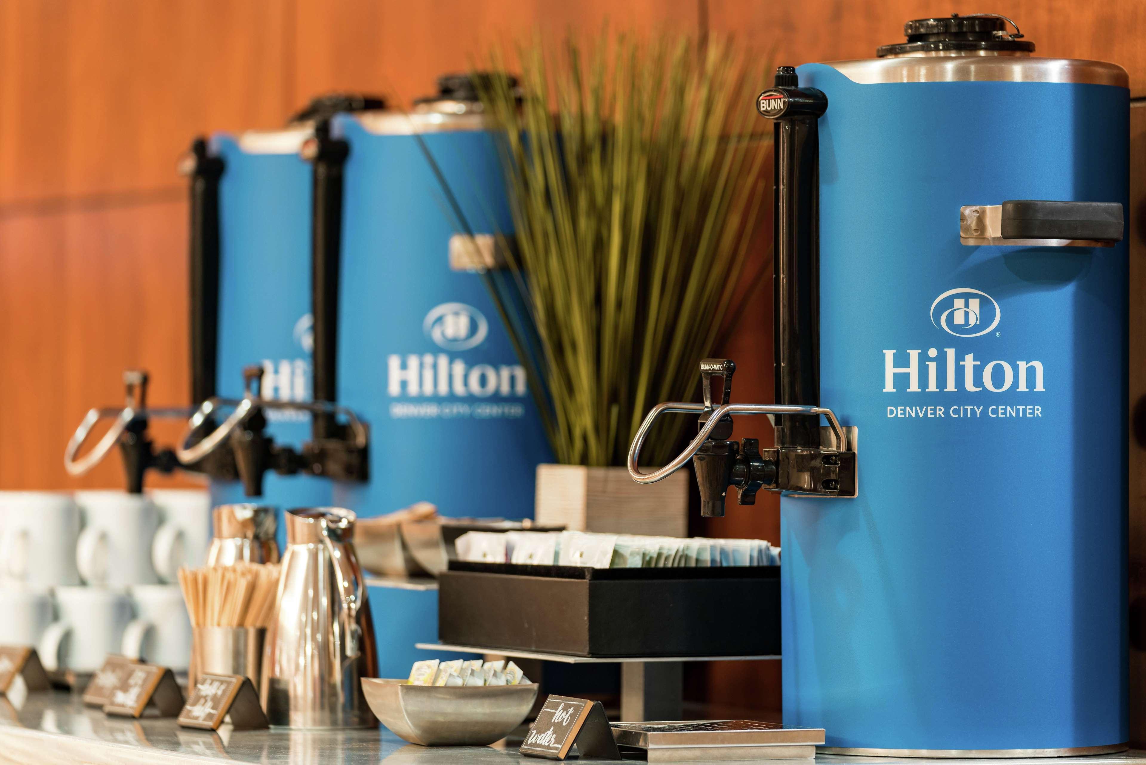 Hilton Denver City Center Bagian luar foto
