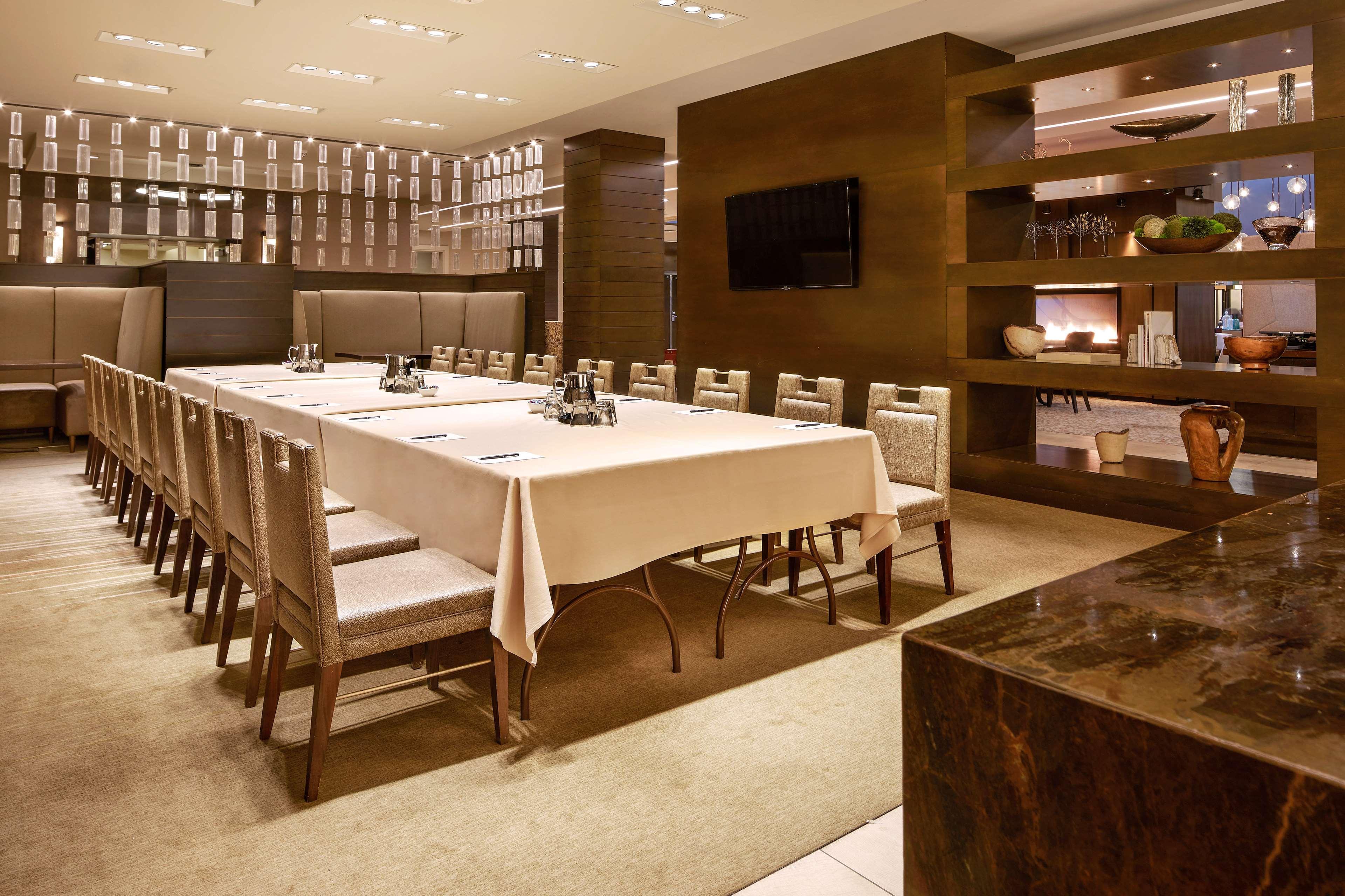 Hilton Denver City Center Bagian luar foto