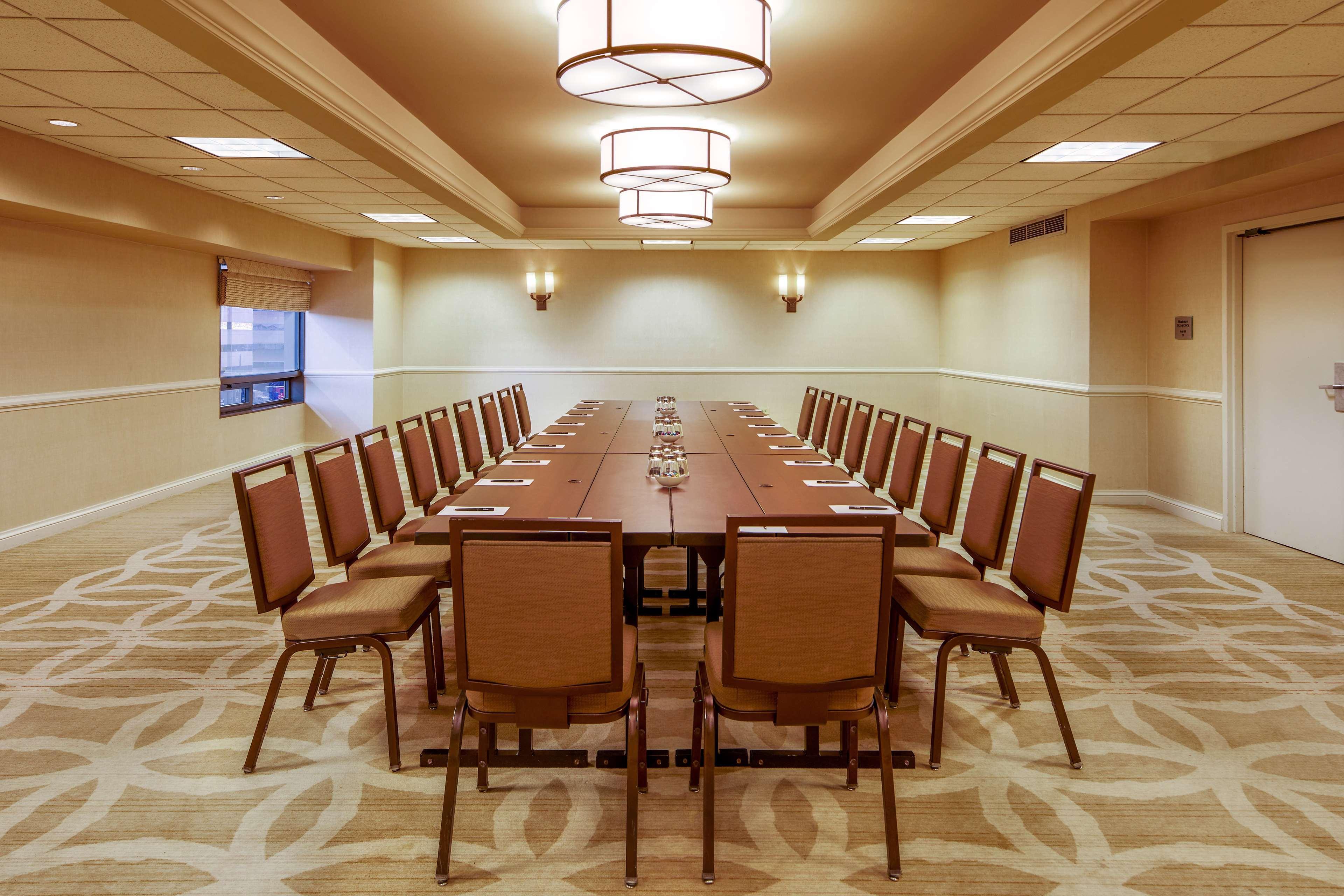 Hilton Denver City Center Bagian luar foto