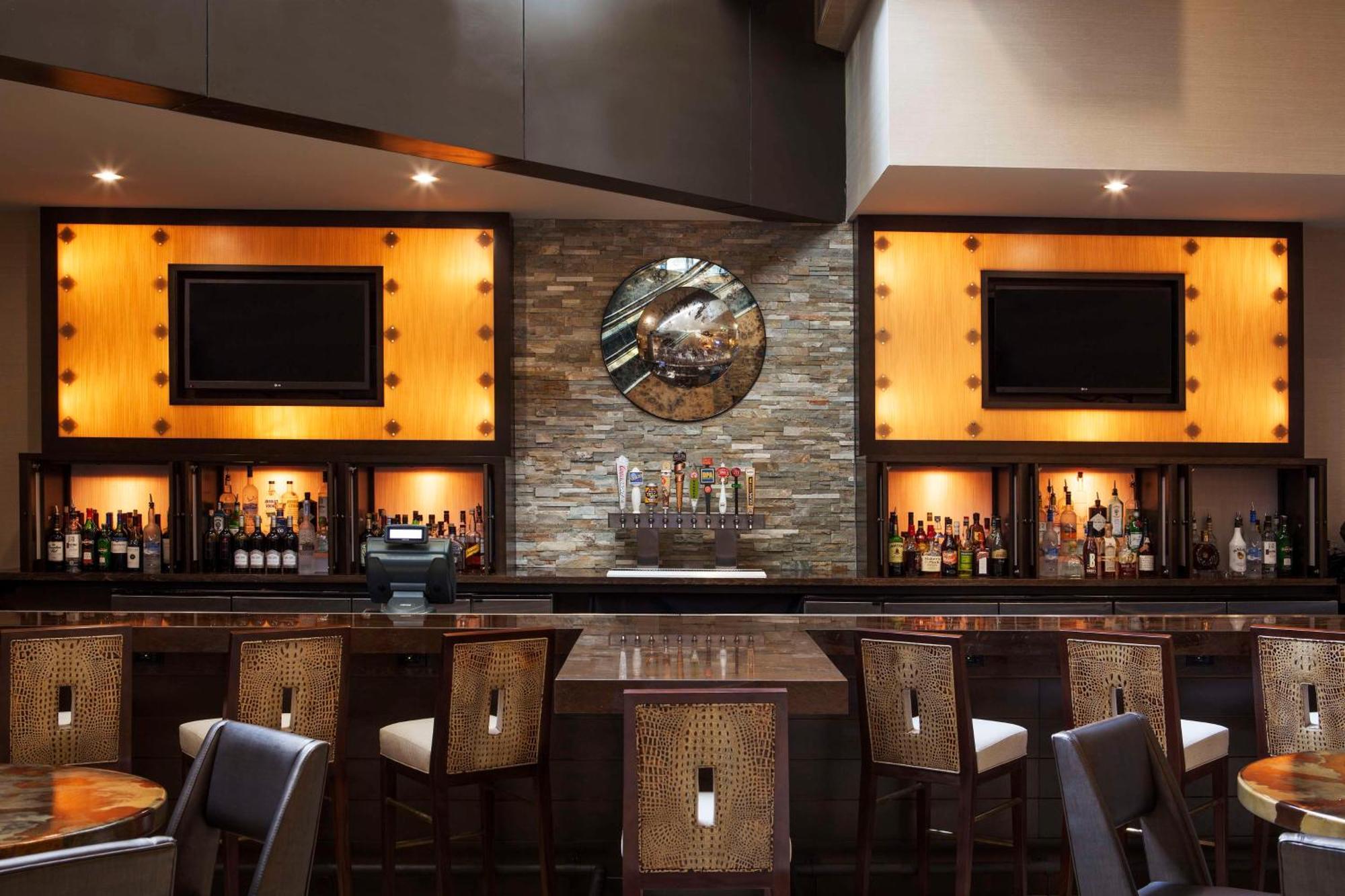 Hilton Denver City Center Bagian luar foto