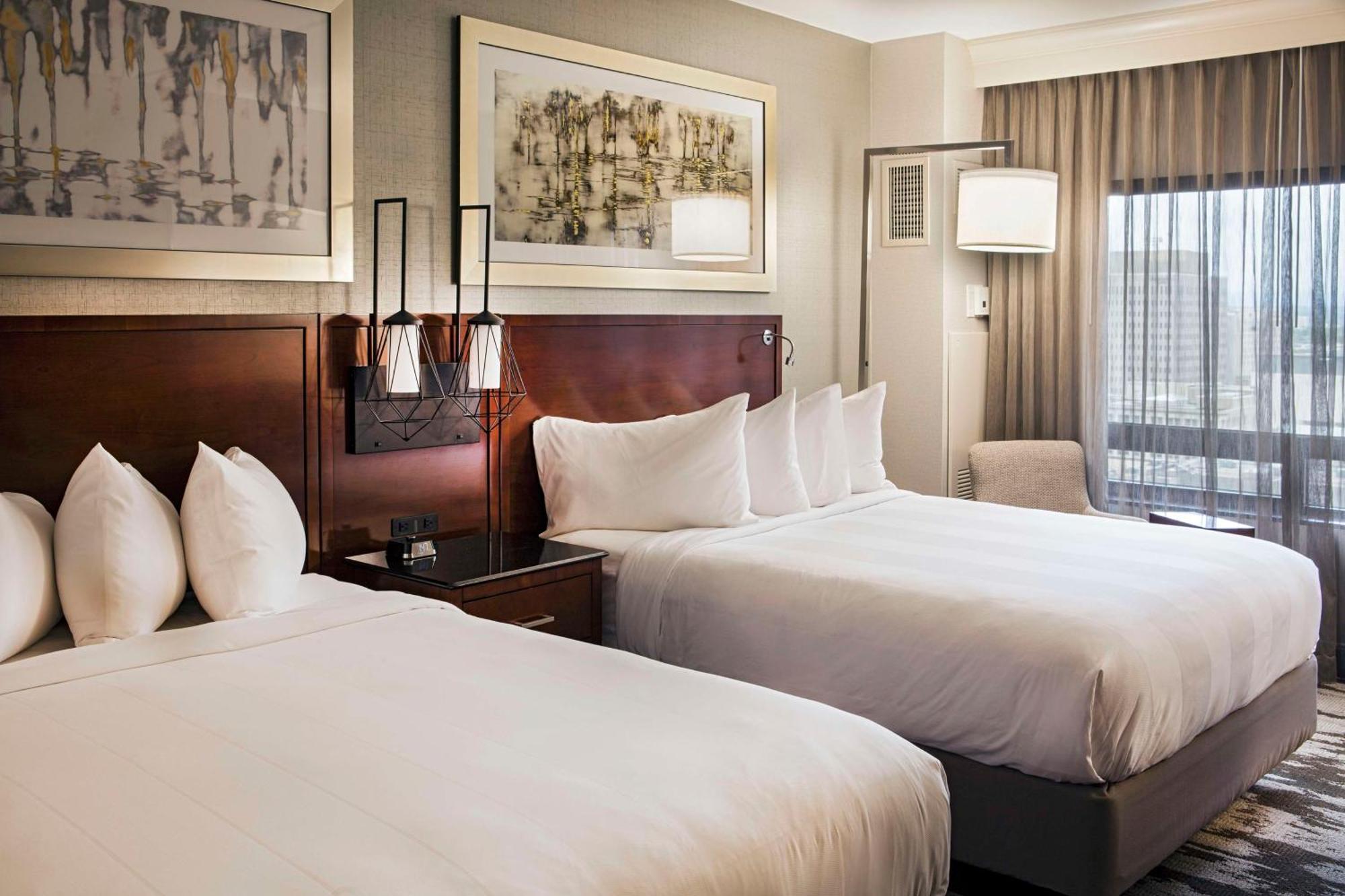 Hilton Denver City Center Bagian luar foto
