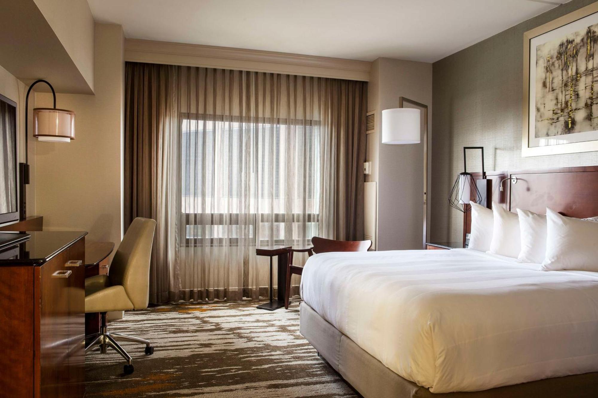 Hilton Denver City Center Bagian luar foto