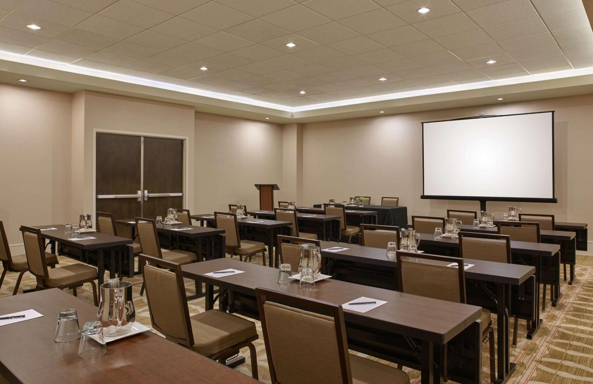 Hilton Denver City Center Bagian luar foto